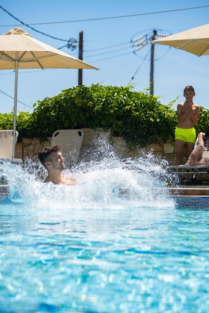 Kokalas Resort Georgioupoli Eksteriør billede